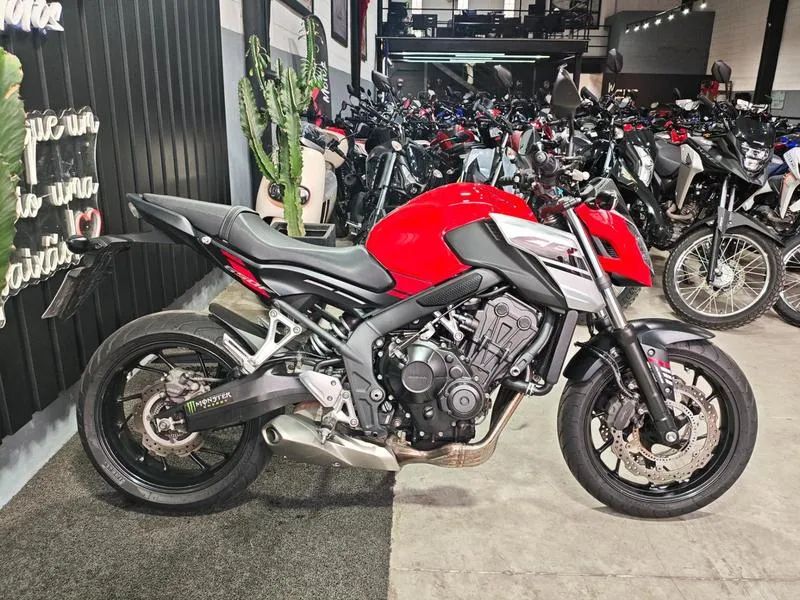 HONDA CB 650F 2018 - Foto 3