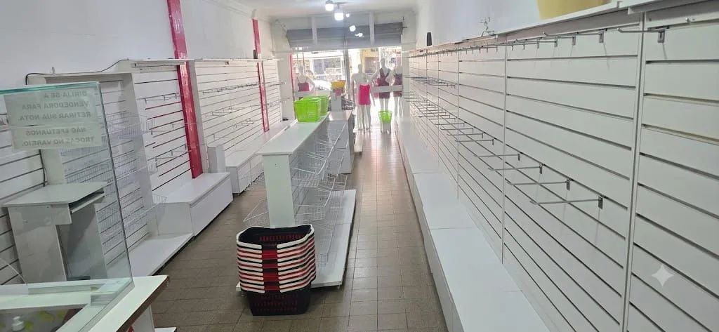 Vendo painéis de loja, e acessórios 