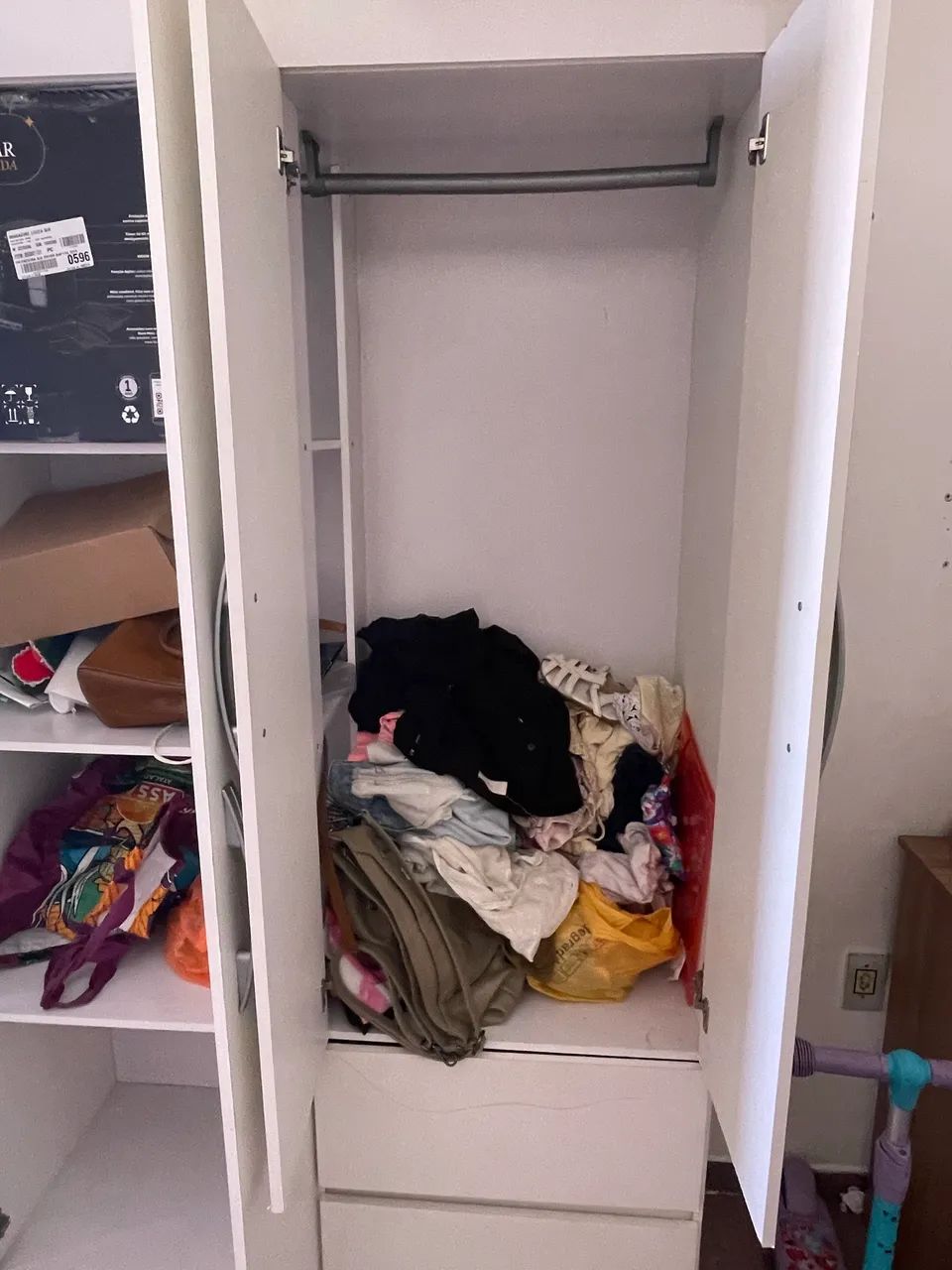 Guarda roupa de solteiro usado  - Foto 2