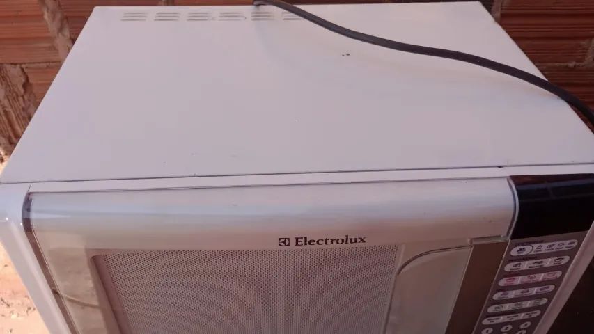 microondas grande funcionando perfeitamente  - Foto 4