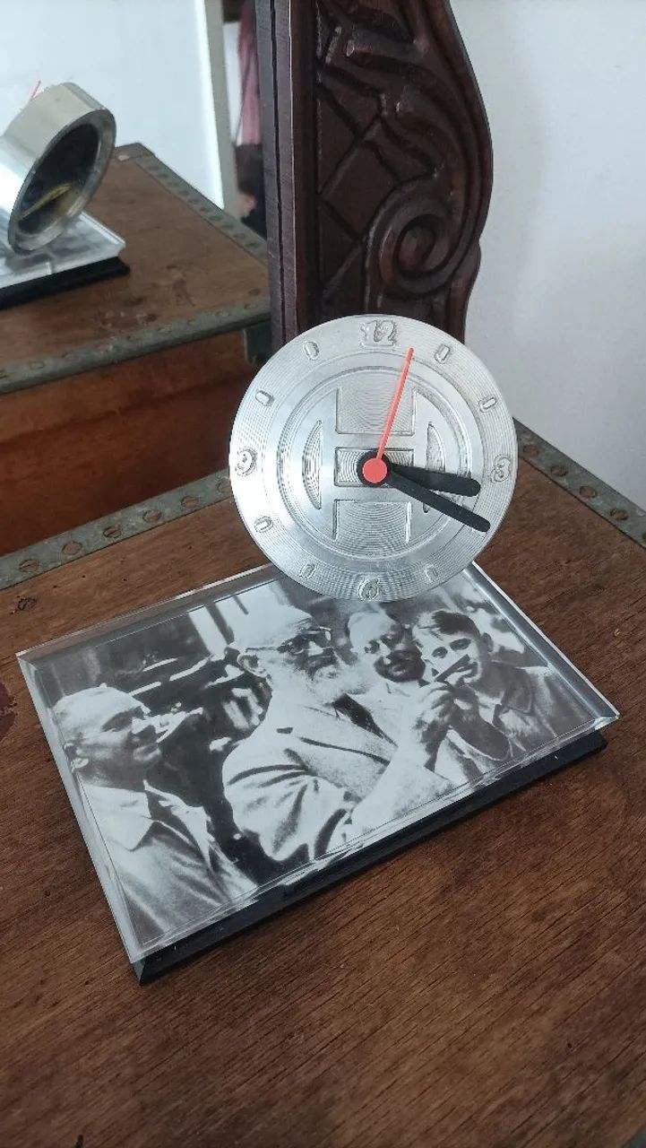 Relógio Robert Bosch