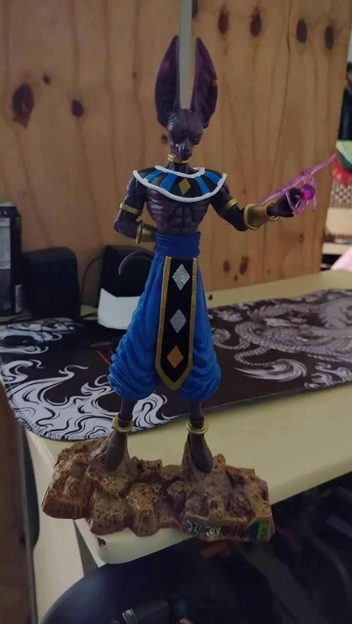 Beerus dragón ball