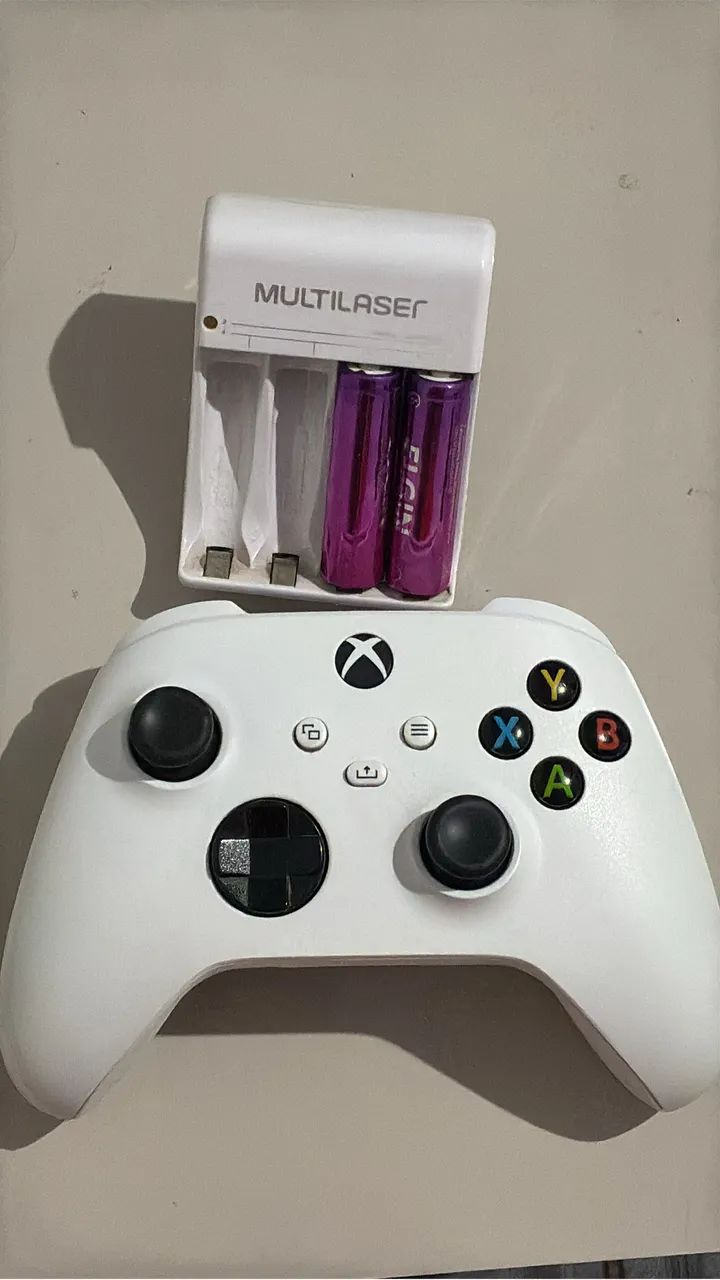 Controle Xbox Series + Pilha e carregador