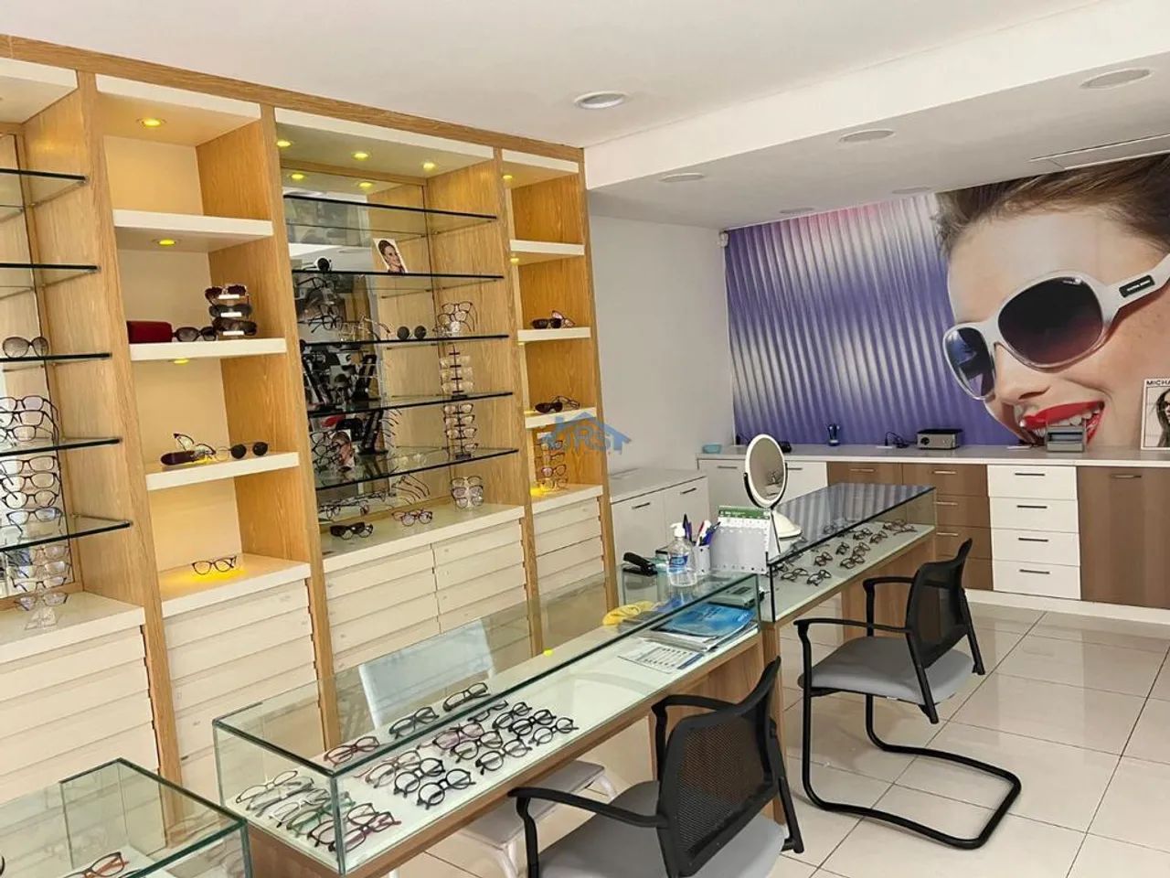 Prédio à venda e para alugar em Barueri, Centro, com 202 m², Cca