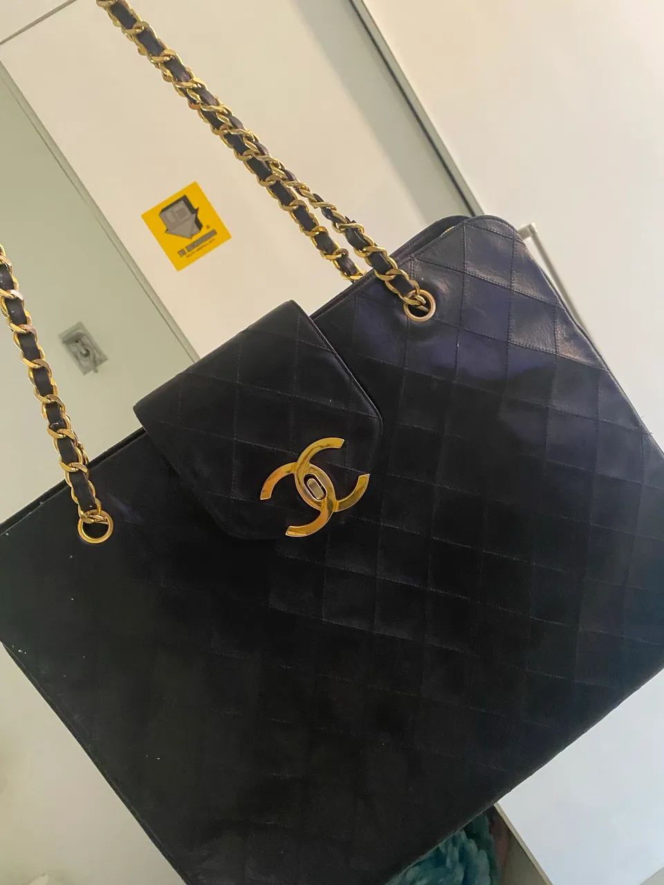 CHANEL Vintage Turn-Lock Flap Tote - Foto 2