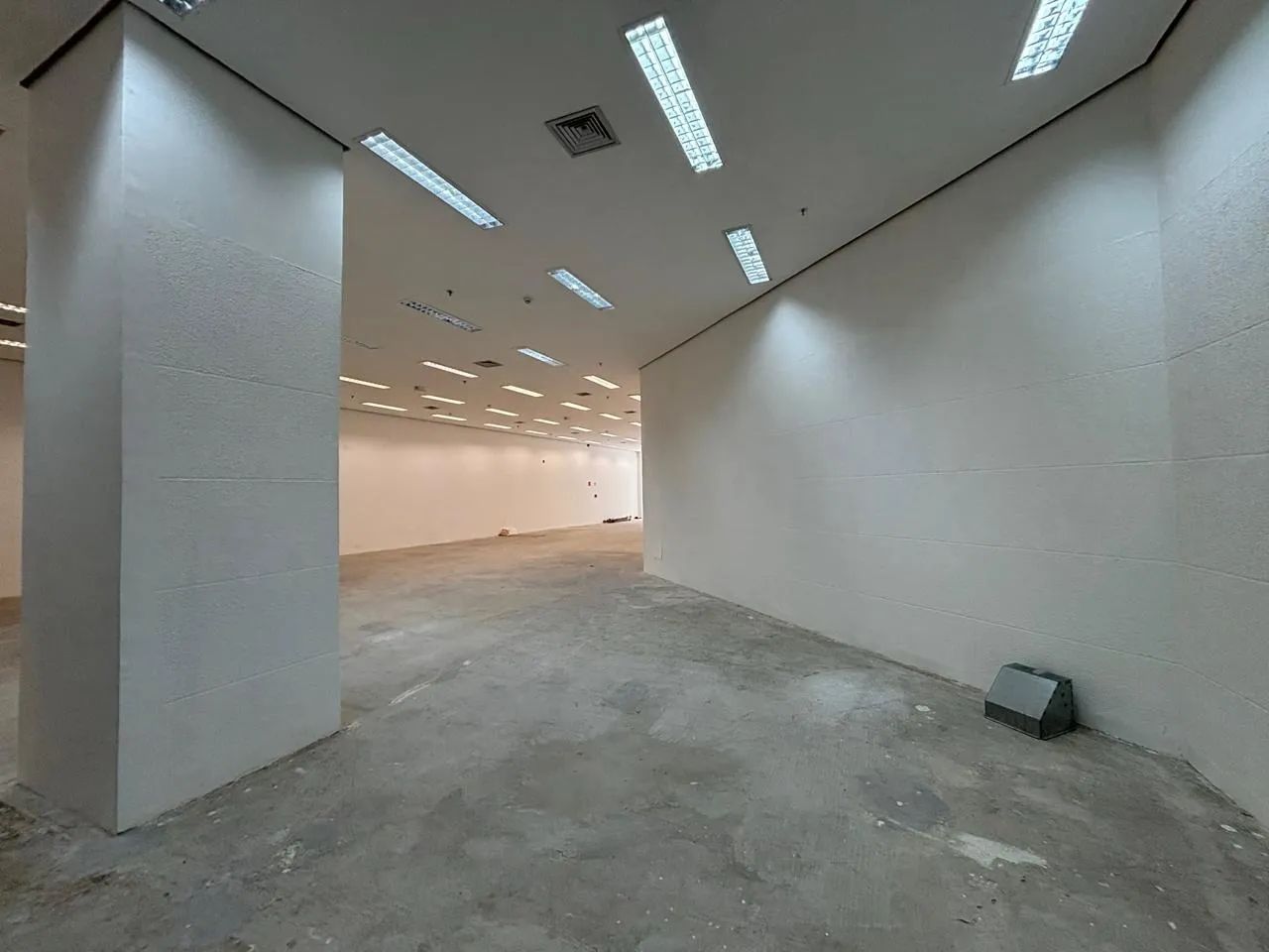 LOJA COMERCIAL PARA ALUGUEL 365M² BANHEIRO 9 VAGAS NA SAVASSI - Foto 2
