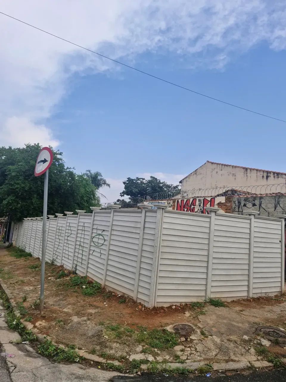 Terreno de esquina Vila Assis com salão - Foto 2
