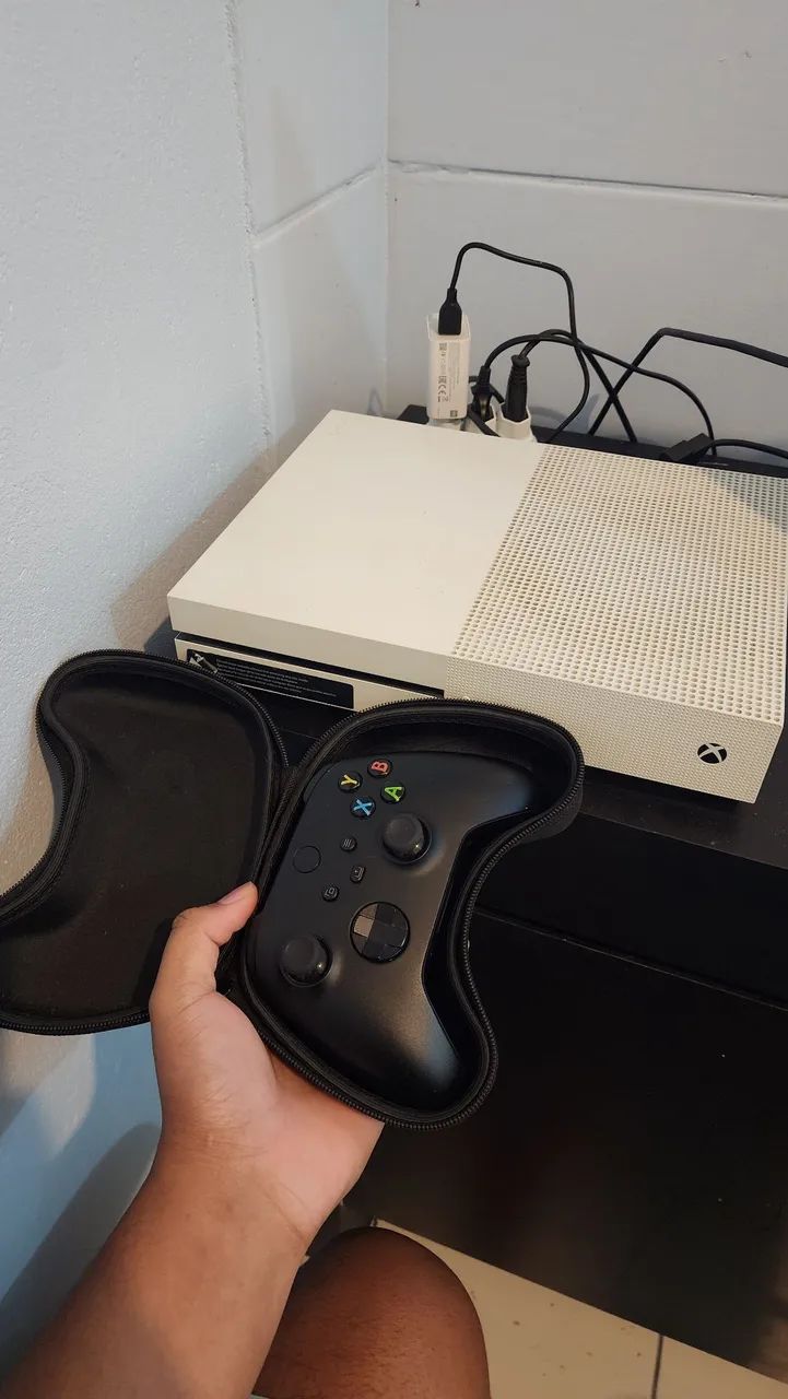 X box one S 1T