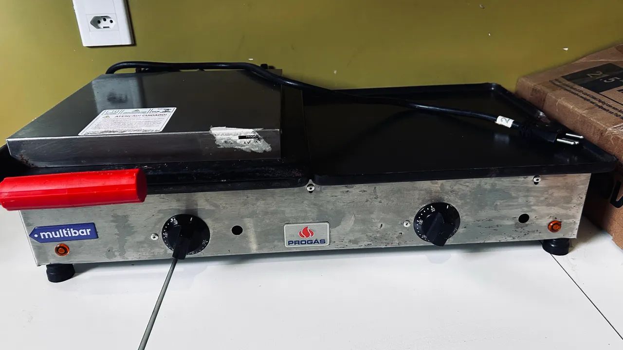 Chaleira semi nova 
