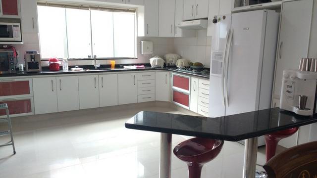 Samuel Pereira oferece: Casa Moderna Jardim Europa II 3 Suites Churrasqueira Piscina - Foto 4