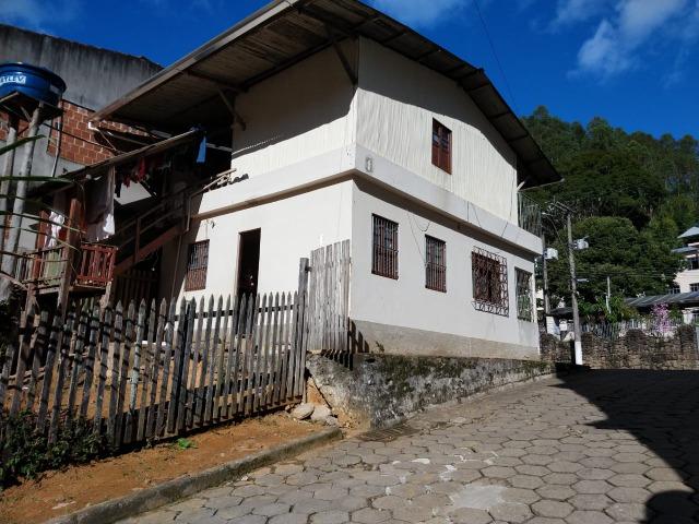 Casa de esquina em Santa Isabel, Domingos Martins