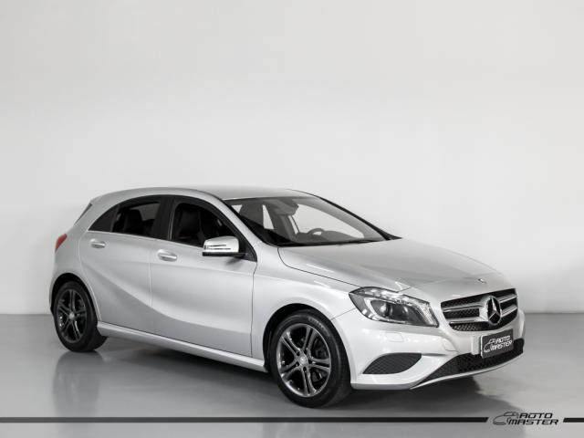 Mercedes Classe A 200 1.6 TB 16V Urban 156cv Aut. - Prata - 2015