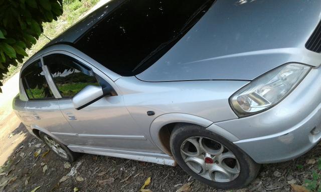 Vendo astra 1.8 vendo ou troco por moto ou carro do meu interesse - Foto 2
