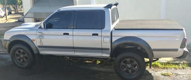 Mitsubishi L-200 - Foto 5