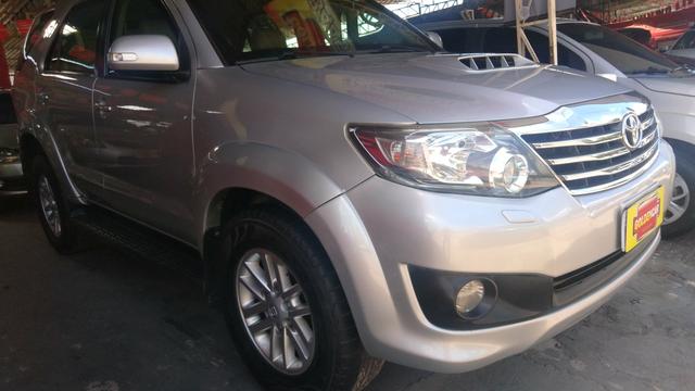 Hilux SW4 4x4 7 lugares automática Blindada Disel 3.0 completa ligue * luciana - Foto 4