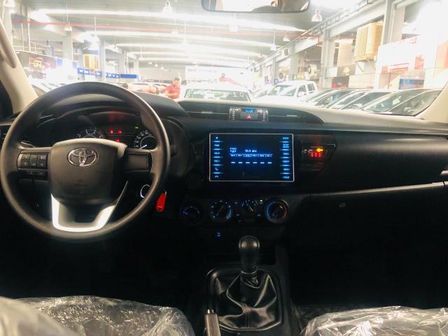 Toyota hilux sr diesel 4x4 mecanica 2018 2019 - Foto 3