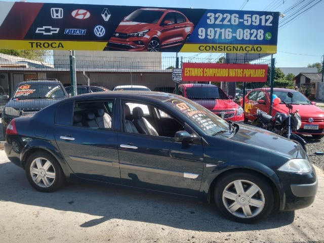 Megane 2007 1.6 aceito trocas carro e moto e financio banco em couro - Foto 2
