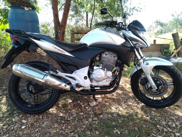 CB 300
