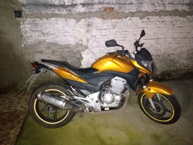 MOTO HONDA CB 300
