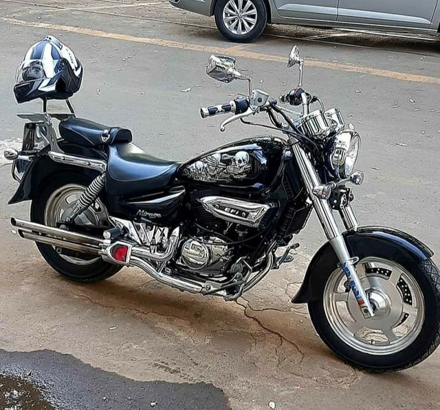 MOTO KASINSK MIRAGE 250