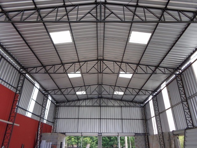 Galpão-Estrutura Metálica-Barração Metalico -Telhas zinco Tesouras terças -zp31.99592.1222