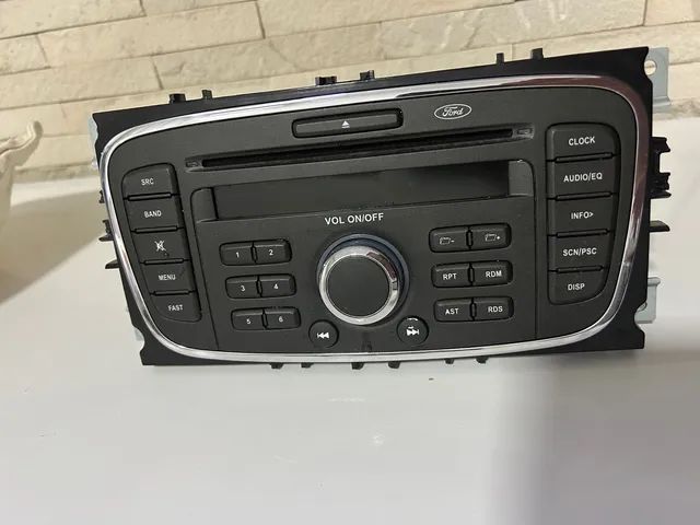 Rádio original Focus com moldura 