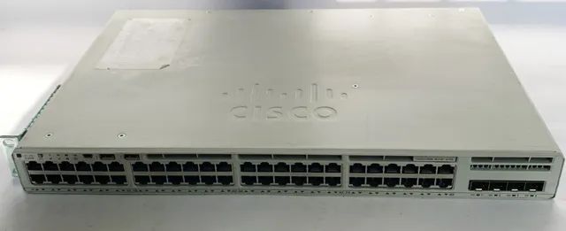 Switch Cisco 9200L 48 Portas Gigabit PoE+ 4x10G Promoção 