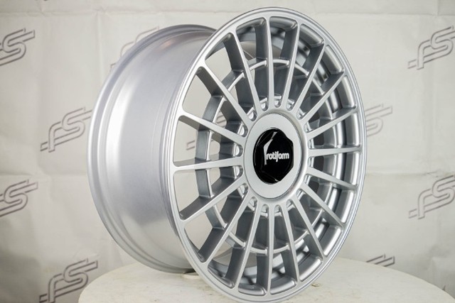 Rodas Rotiform R143 Prata 4x100 e 4x114 - 17x9 - Foto 2