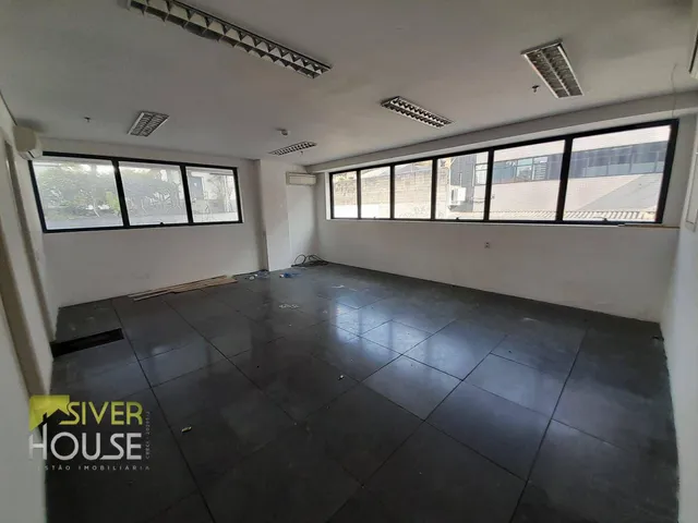 Sala para alugar no metrô São Judas