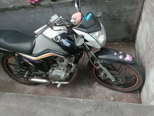 Vendo Honda top ! 4,500$ leia