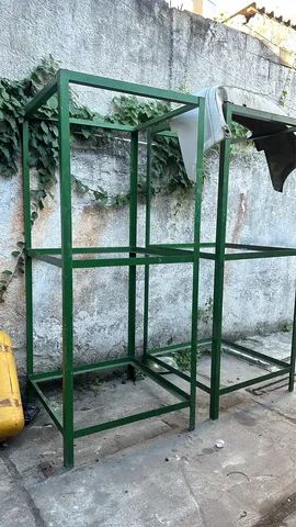 Prateleira estante de ferro 1m x1m 