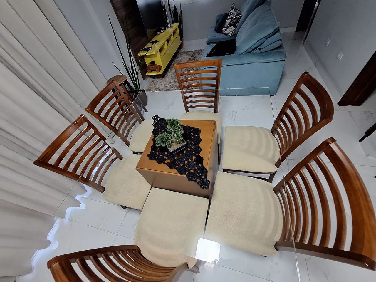 Conjunto de Mesa de Jantar com 6 Cadeiras