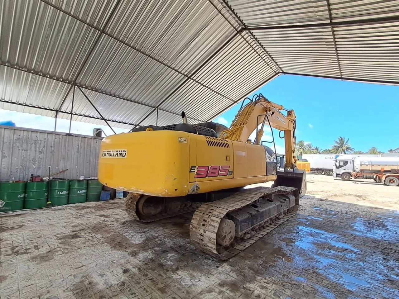 Escavadeira New Holland 385 - ano 2013  - Foto 5