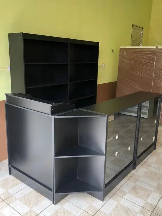 KIT LOJA ADEGA BALCÃO VITRINE CAIXA ESTANTES - NOVO