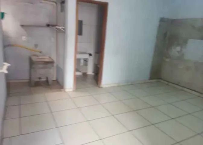 Vendo casa na estrutural 