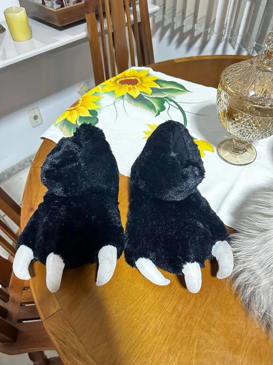 Pantufas de Patas de Urso - Conforto e Diversão