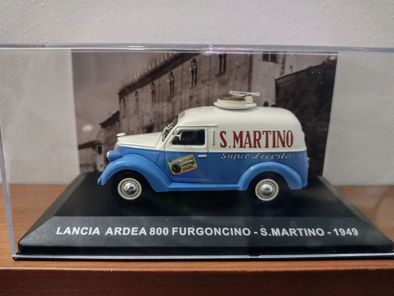 Lancia Ardea 800 1:43