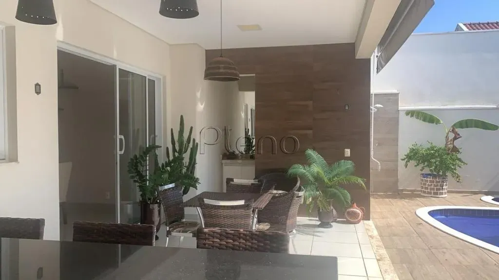 Casa à venda em Indaiatuba, Jardim Residencial Dona Lucilla, com 3 quartos, com 220 m²