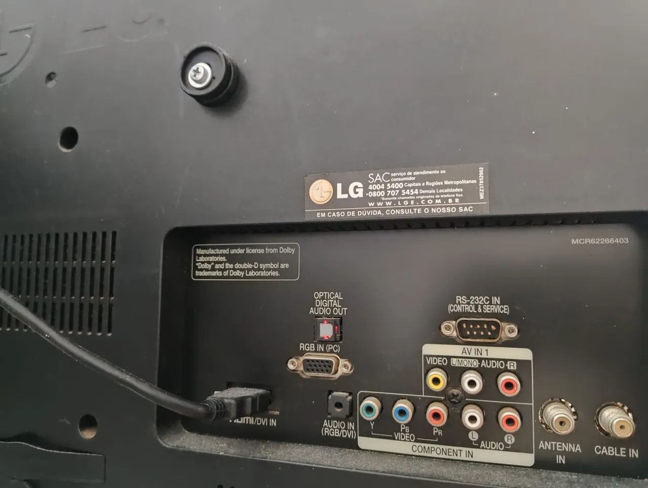 LG 32-inch TV64297412890498124