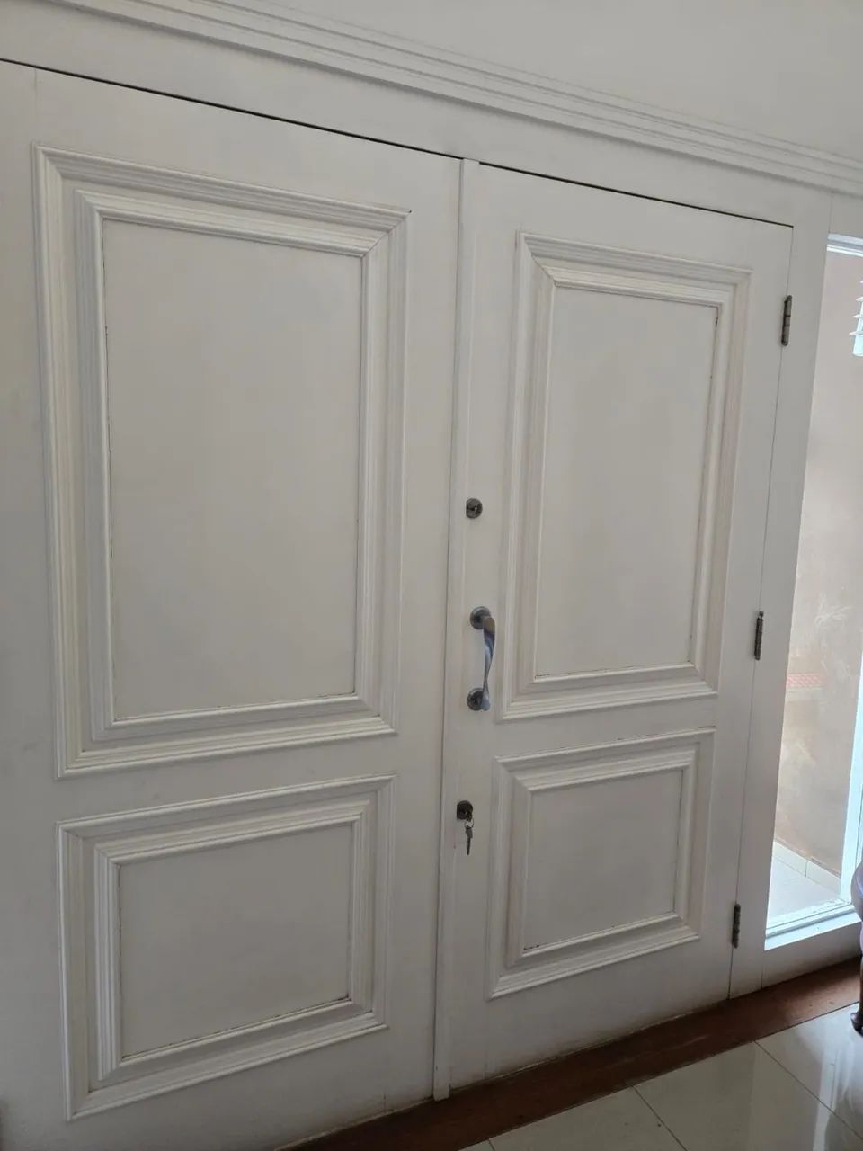 Portas de Entrada de Madeira Maciça 