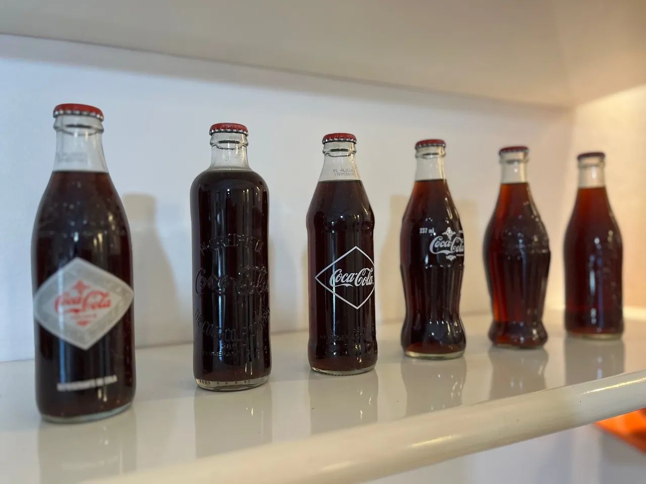 Coleção histórica Coca-Cola - 6 garrafas vintage originais (1899 a 1923) - Foto 4