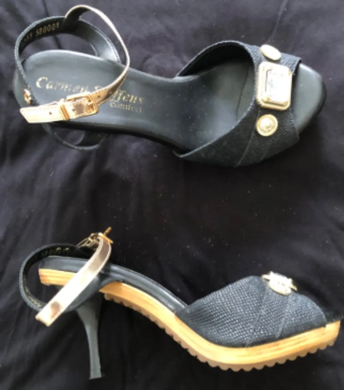 Carmen Steffens sandália preta com pedrarias tamanho 36 sem uso!