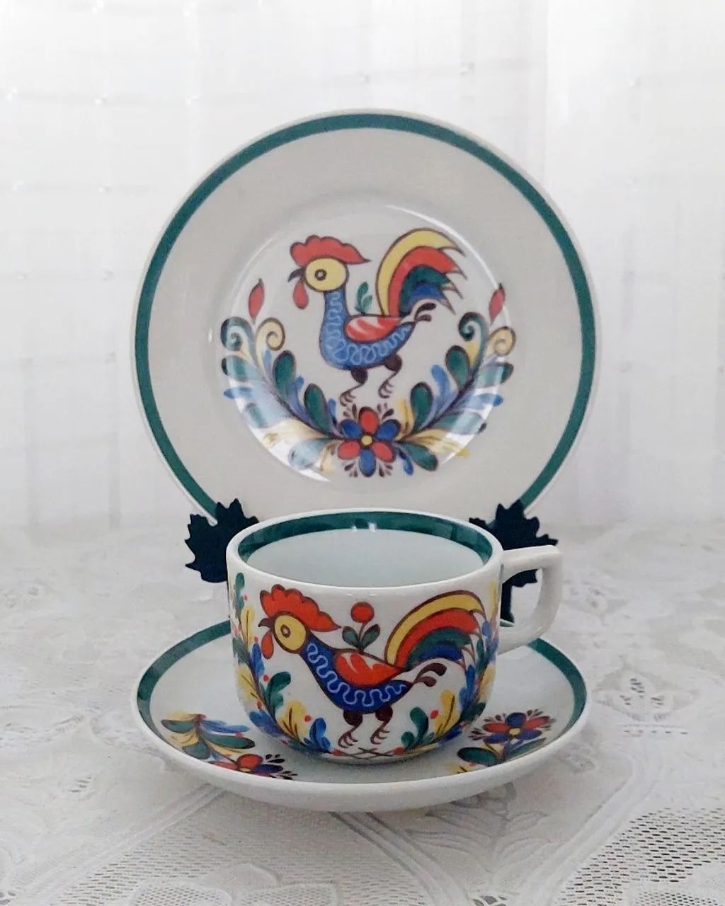 Xícara De Chá, Pires E Prato De Sobremesa Porcelana Steatita Decoração Galo Atelier MW - Foto 2