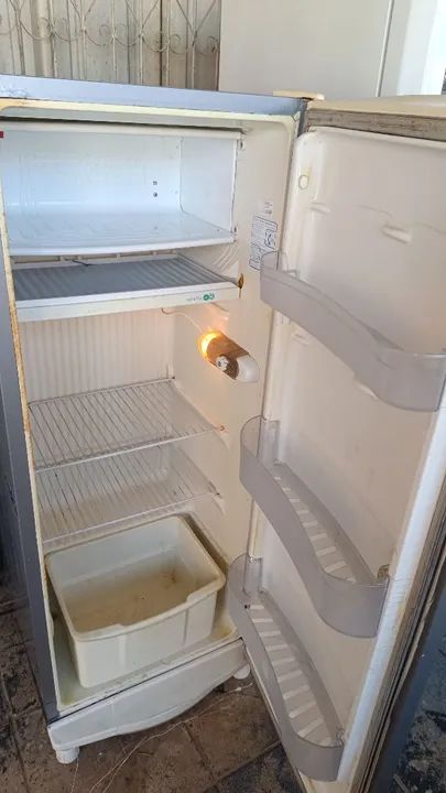 Geladeira Consul pequena  - Foto 5