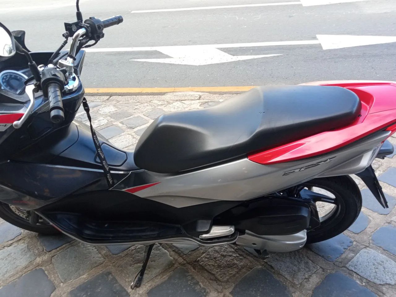 HONDA PCX 150 SPORT 2018  - Foto 3