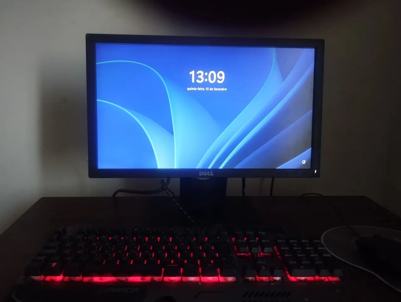 Computador Dell com Monitor - Ótimo para o dia a dia - Foto 2