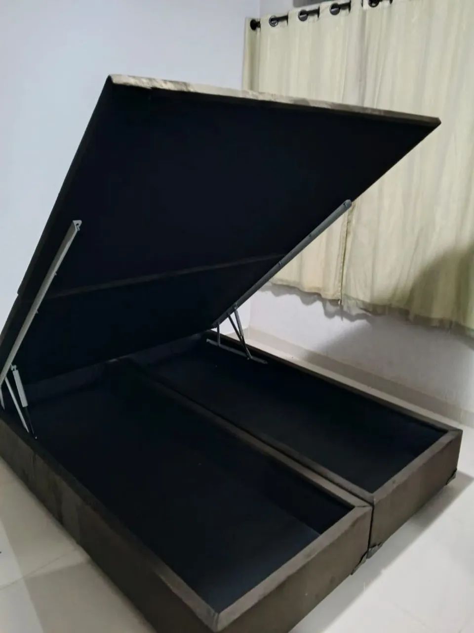 Base baú Queen size nova