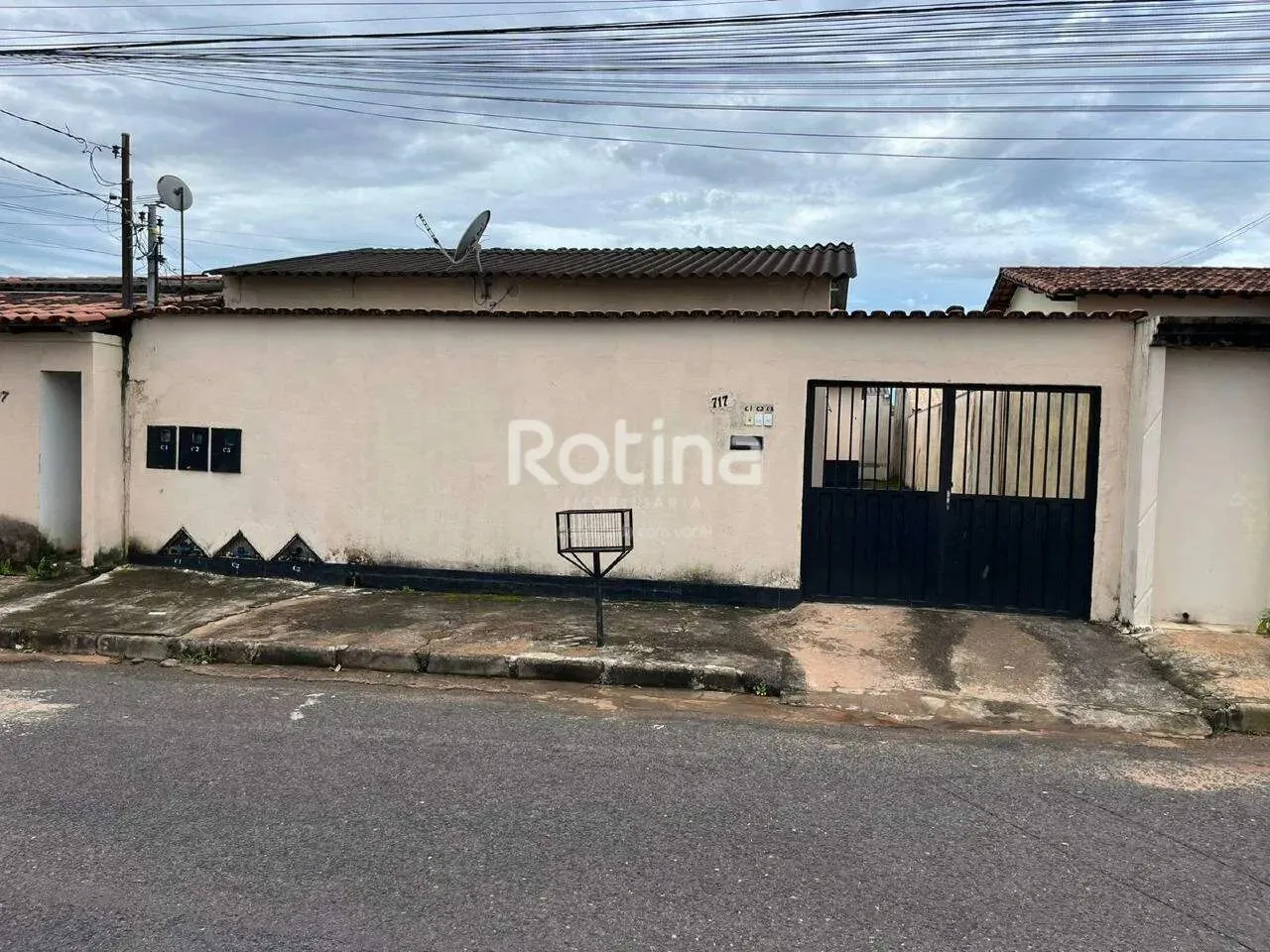 Casa para alugar, 2 quartos, São Jorge - Uberlândia/MG - Rotina Imobiliária