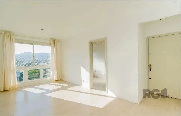 **Ótimo apartamento próximo ao Barra Shopping Sul!**Este imóvel possui as seguintes caract - Foto 2