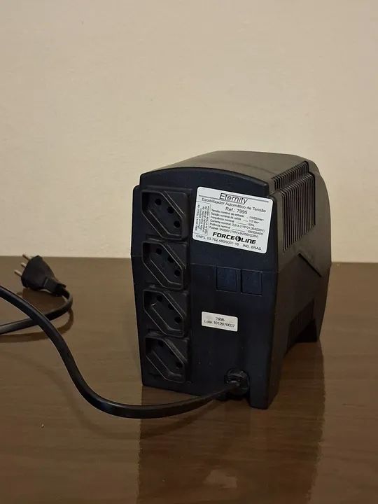 Estabilizador de tensão 300 VA/W - Foto 2